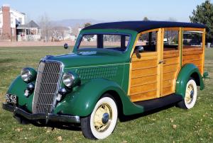 1935 Ford V8 Model 48 Station Wagon